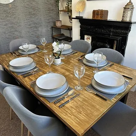 23 Horner Street Apartment